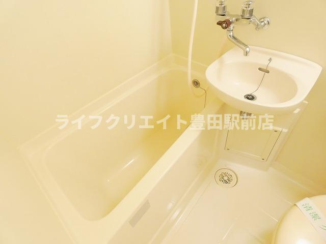 ジョイフル日野の浴室