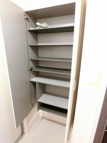 グリーンパレス宮沢の玄関