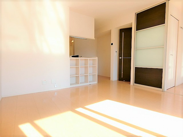 グリーンパレス宮沢の洋室