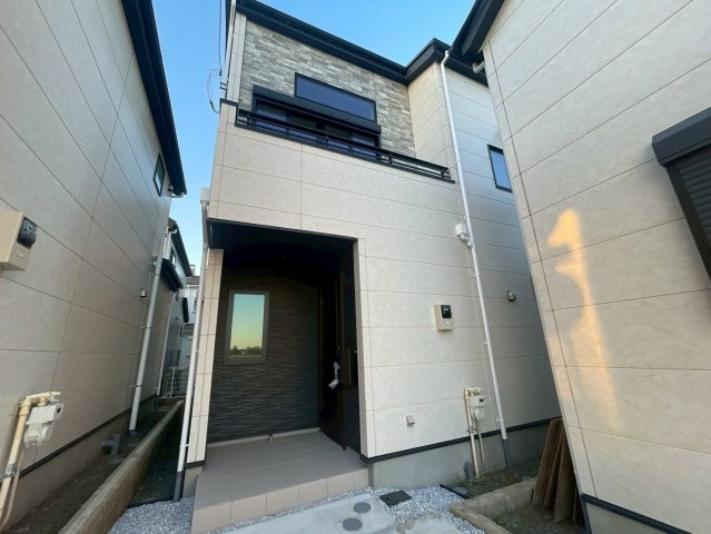 横浜市泉区中田西丁目 新築戸建て【仲介手数料無料】カースペース2台