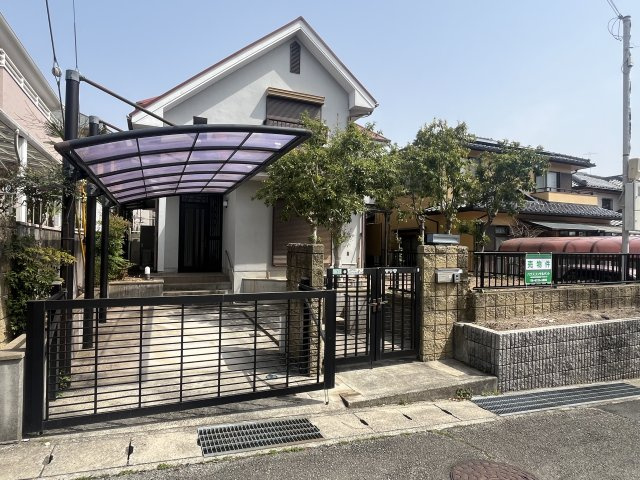 つつじが丘南2丁目戸建ての外観