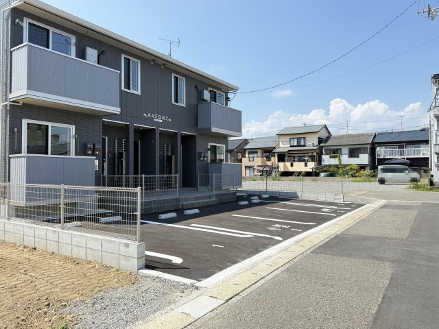 アスフォートの駐車場