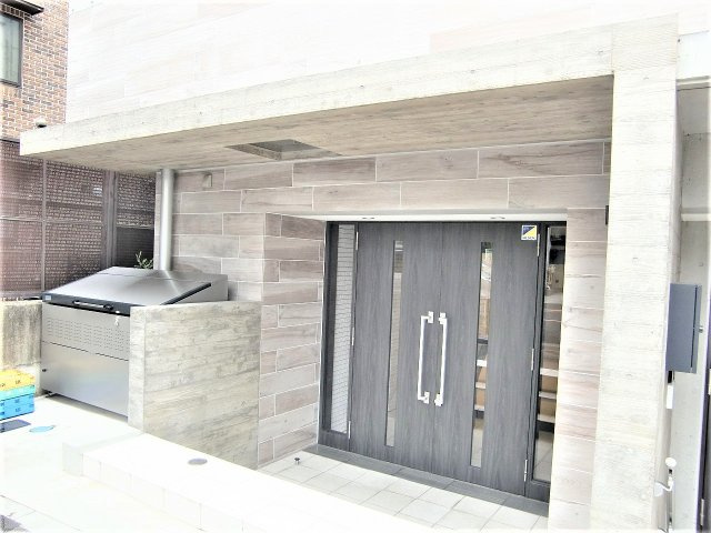 Briller Residence文京のエントランス