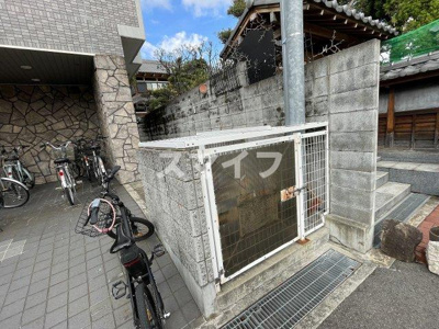 【駐車場】 | ゴールドイースト