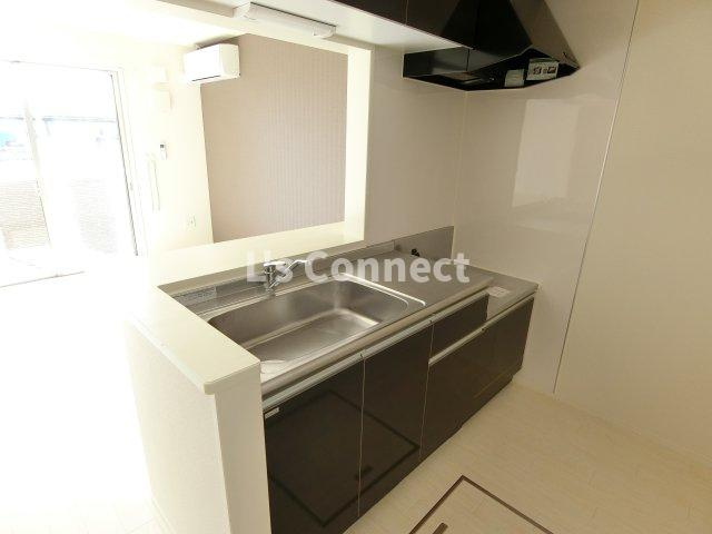 【キッチン】 | ラトゥールⅢ | ２口ガスコンロ設置可能な対面キッチン。