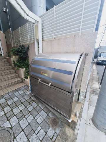 コーラルガーデンのその他共用部分|★敷地内専用ゴミストッカー★