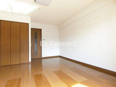 【内装】 | プログレス八乙女 | 家具も自由に配置できる広さです。