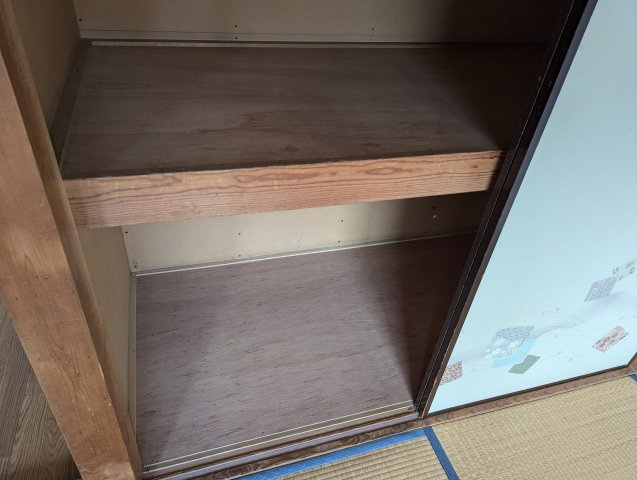 向南コーポの玄関