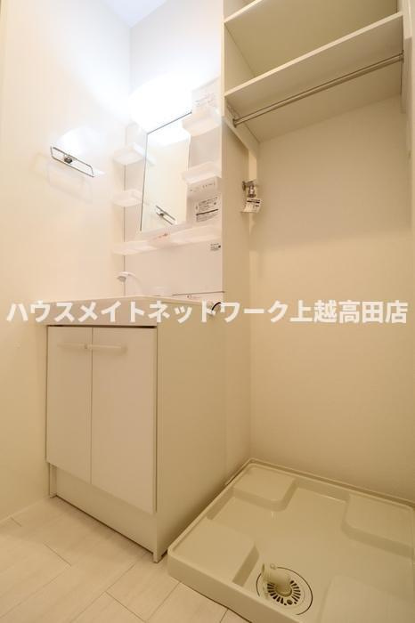 アクシス寺町の独立洗面台|洗髪洗面化粧台