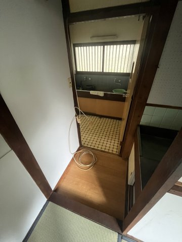 サンワハイツの玄関