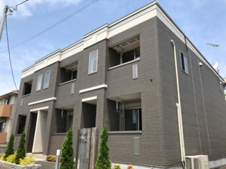 【エントランス】 | Prendre（プランドール） | 外観写真（昼）