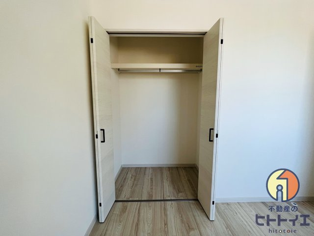 オラス平田の収納|洋室のクローゼットです