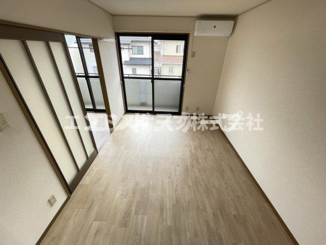 オリゾン　Ｂの居間・リビング|高崎、前橋エリアのお部屋探しはエンドスケープまで！お客様の理想お聞かせ下さい♪
内装の色味が画像と異なる場合がございます。