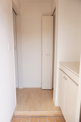 【玄関】 | メゾン・ハピネⅡ