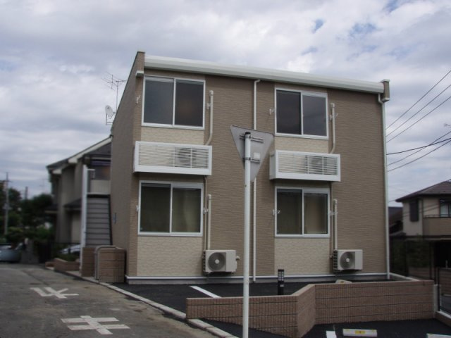 レオパレスかりんの外観|おしゃれな外観です