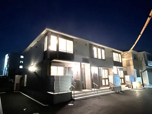 コーポラッシュⅡの外観|外観写真（夜）