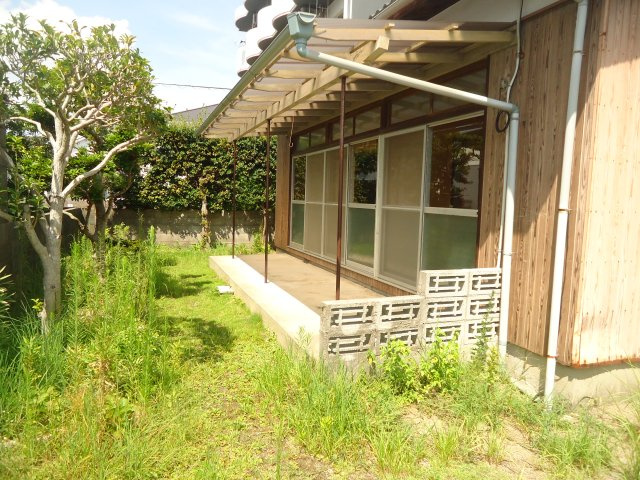 【庭】 | 岡崎貸家