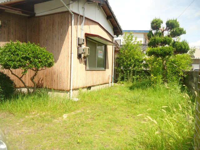 【庭】 | 岡崎貸家