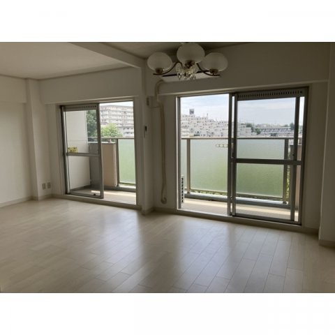 パラツィーナセシリア第二甲陽園の居間・リビング|リビング