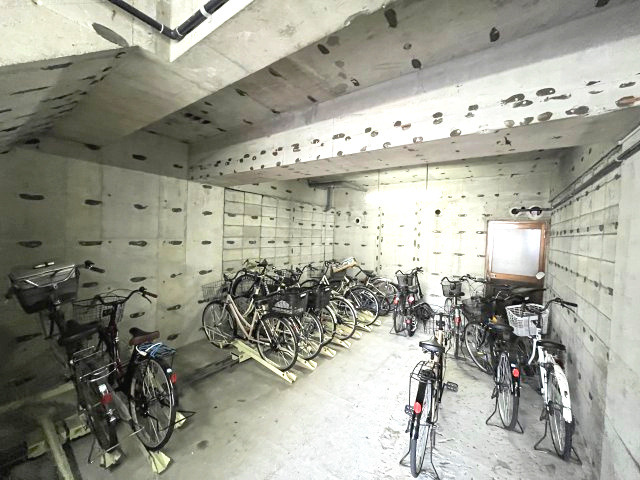 正雀プラザの駐車場