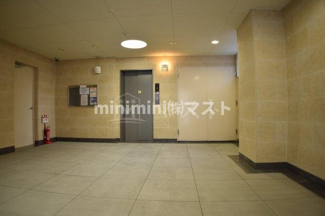 ウィンヒルズ難波西のロビー