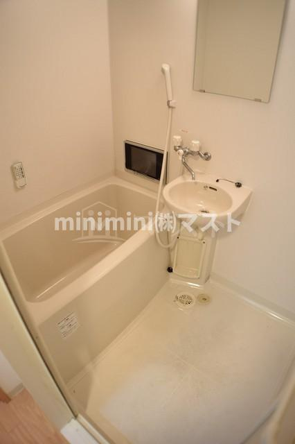 ウィンヒルズ難波西の浴室