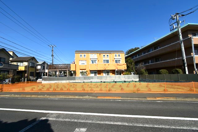 吉祥寺北町2丁目・売地・南西角地の前面道路含む現地写真