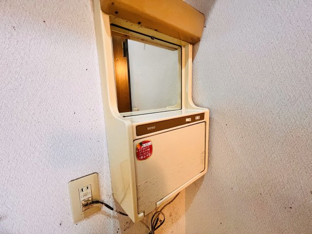 ピュアハイツB棟の洗面所|コンパクトで使いやすい洗面所