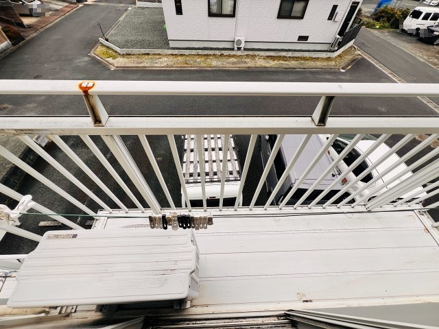 ピュアハイツB棟のバルコニー