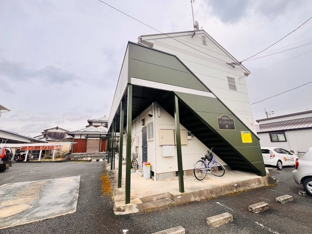 ピュアハイツB棟の外観