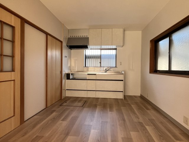 西秦泉寺　中古戸建　リフォーム済のキッチン