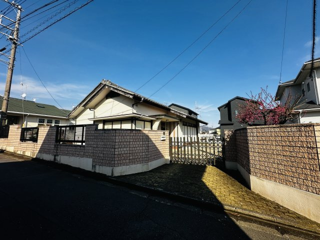 秦野市水神町　敷地広々平屋戸建の外観