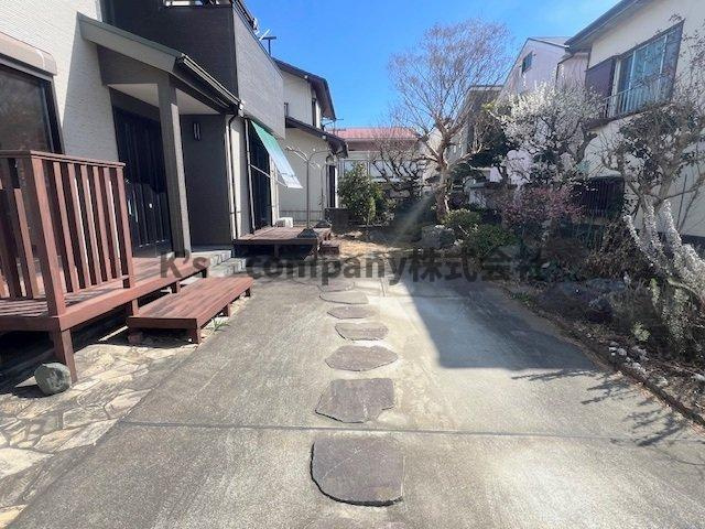 ■寒川町岡田8丁目　中古戸建の駐車場|駐車スペース◇2台分あります（車種による）