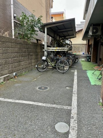 コアパレス常葉６のその他共用部分|自転車置場