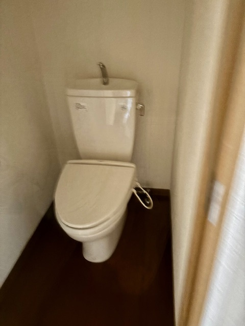 コアパレス常葉６のトイレ|写真は他室