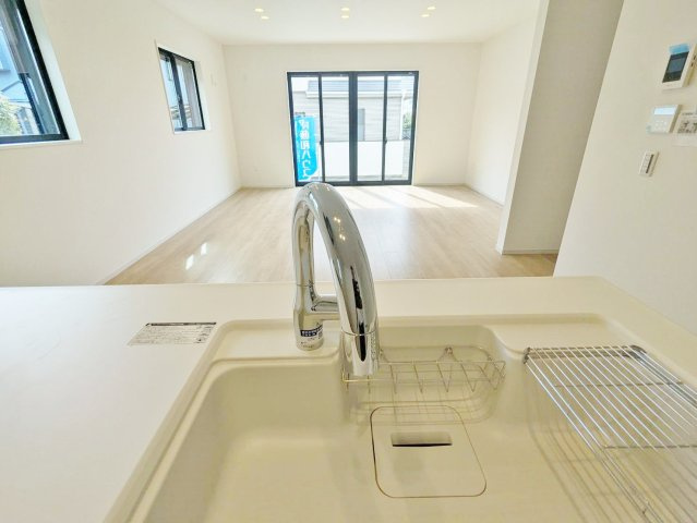 練馬区石神井台8丁目 限定1棟のキッチン|浄水器ビルトイン水栓