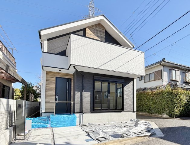 練馬区石神井台8丁目 限定1棟の外観|是非現地にて陽当たり周辺環境などご確認ください
南側約4ｍ道路×西側約4ｍ公道に面する南西角地の整形地