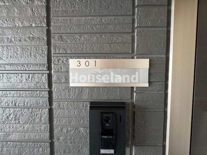 D-ROOM尾崎丁のエントランス