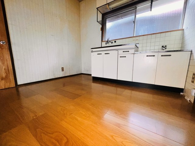 矢部川ハイツの居間・リビング