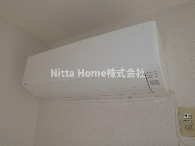 ファミールコーポ高屋６の設備|エアコンがついています◇
