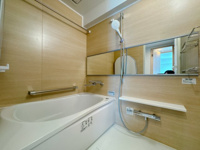 【浴室】 | スワンマンション空港南☆仲介手数料無料☆ | 爽やかな空間で快適なバスタイムをお過ごし下さい。