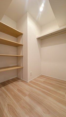 【収納】 | スワンマンション空港南☆仲介手数料無料☆ | たくさんあっても困らないのが収納スペース。ひとつでこれだけ大きいとずいぶん助かります。