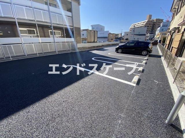 D-room本町の駐車場|高崎、前橋、伊勢崎エリアのお部屋探しはエンドスケープまで！お客様の理想お聞かせ下さい♪