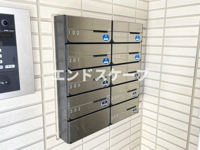 D-room本町のエントランス|高崎、前橋、伊勢崎エリアのお部屋探しはエンドスケープまで！お客様の理想お聞かせ下さい♪