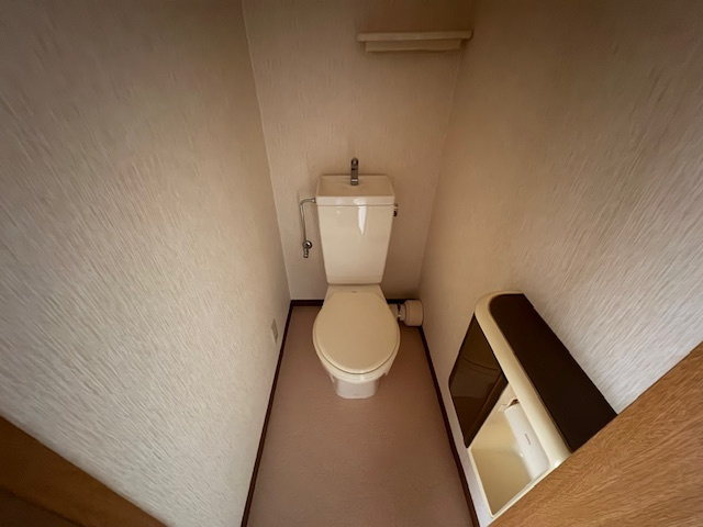 ラ・エスペランサのトイレ|同物件別部屋イメ－ジ写真