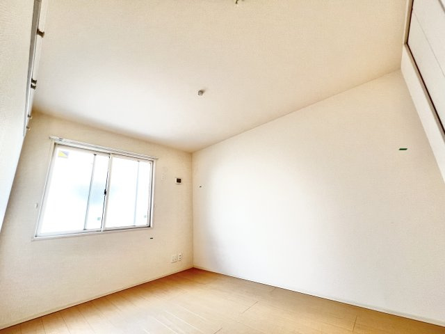 ラプリマさくら坂の寝室|落ち着いた色調の寝室です