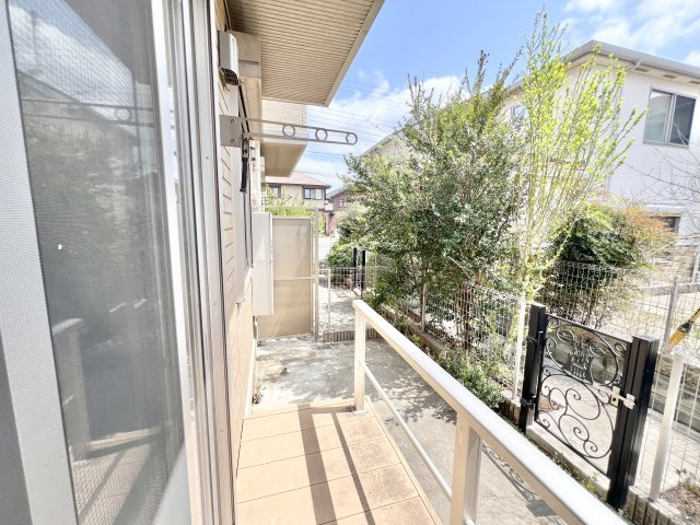 ラプリマさくら坂のバルコニー|バルコニーからの眺めを楽しみながら食事をしませんか