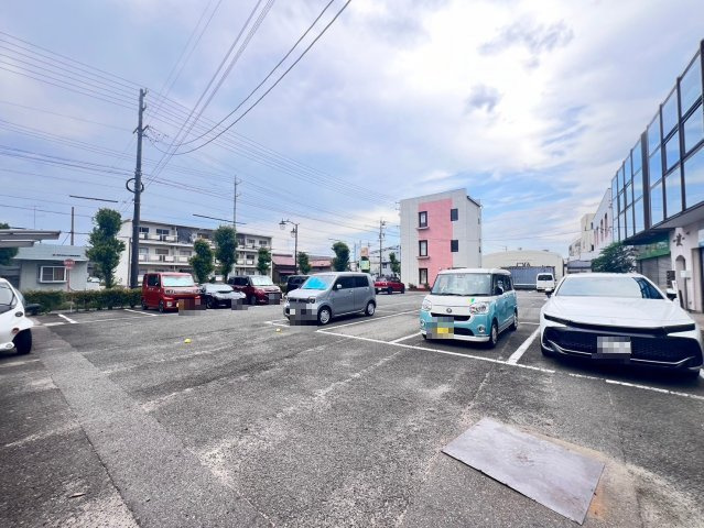 昭和波ビルの駐車場