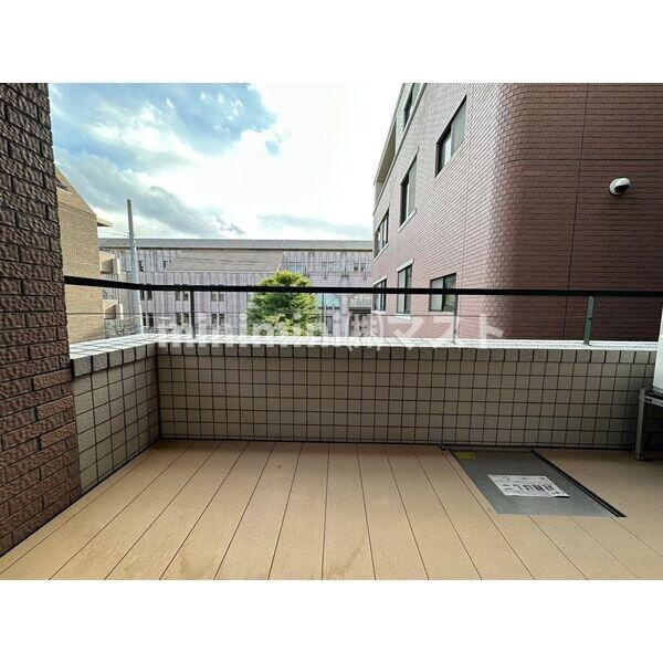コート帝塚山中のバルコニー