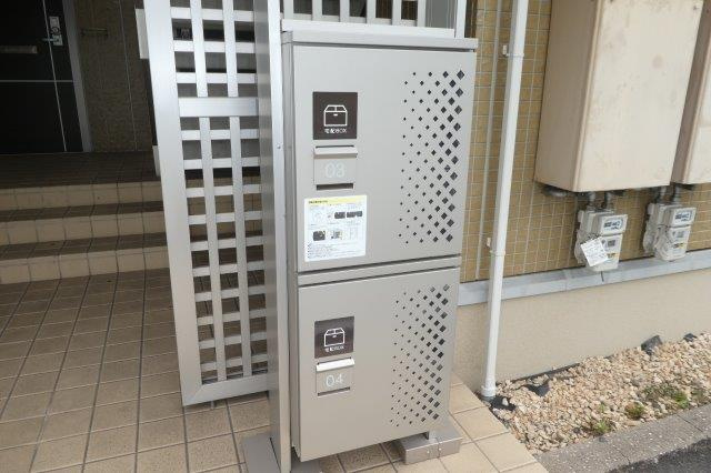 サンセジュールＢのその他共用部分|宅配ボックス完備。